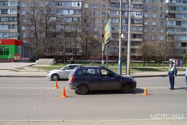 В Орле на пешеходном переходе сбили девушку