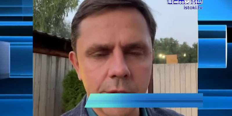 Под звуки проезжающих фур на трассе губернатор региона рассказывать статистику о заболеваемости ковидом.