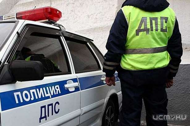 Подробности нападения на полицейских в Урицком районе