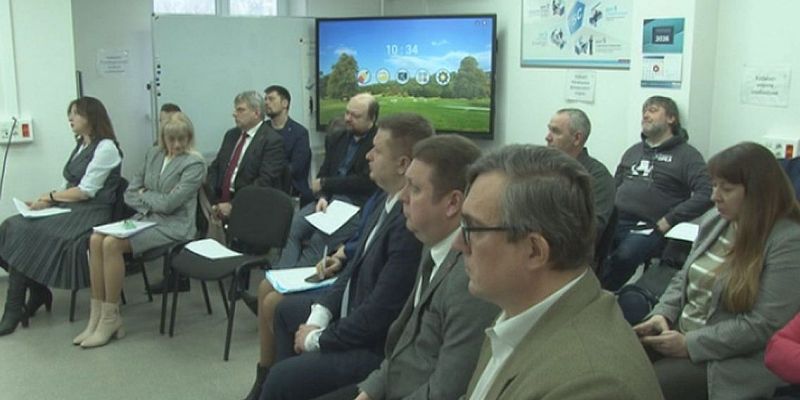 Ценовую политику, развитие промзон, поддержку торговли на селе и не только