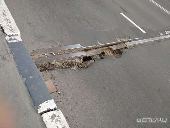 В Орле до дыр «достучался» Октябрьский мост