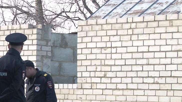 Хотела купить другое жилье: в Дмитровском районе обокрали мать ребенка-маугли