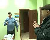 Чистили снег - пробили крышу. В доме на Розы-Люксембург затопило весь подъезд