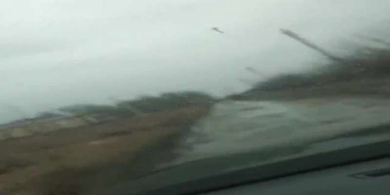 Жители села Никольское жалуются на разбитую дорогу "Змиёвка-Знаменское"