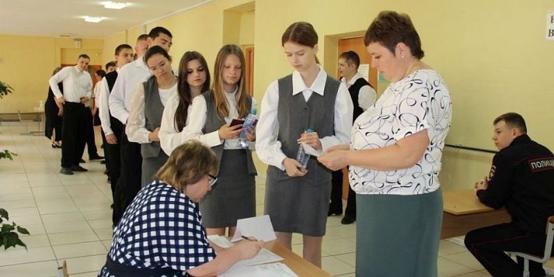 Экзамены  Сегодня орловские девятиклассники пересдают экзамен по русскому языку