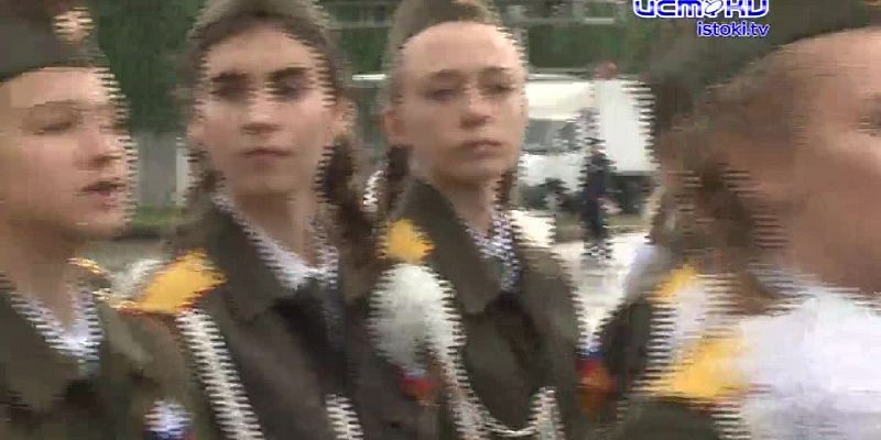 В центре Орла прошел парад в честь Дня Победы: как это было