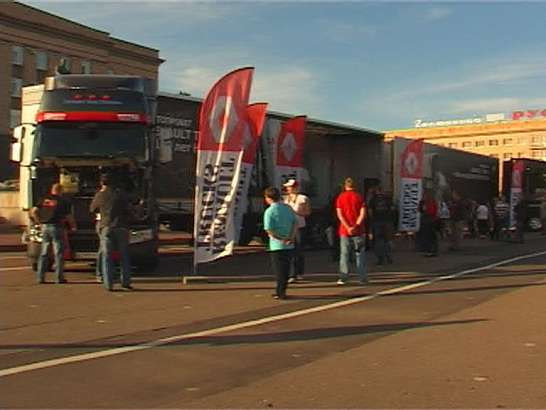 Автопробег грузовиков добрался до Орла