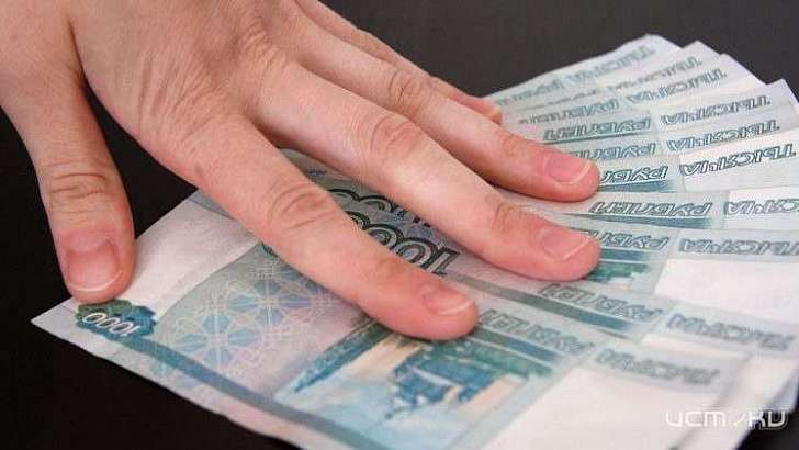Жительницу Орловской области будут судить из-за 8 тысяч рублей