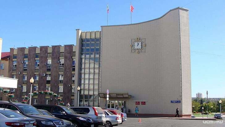 Из-за коронавируса отменили еженедельные совещания в мэрии Орла