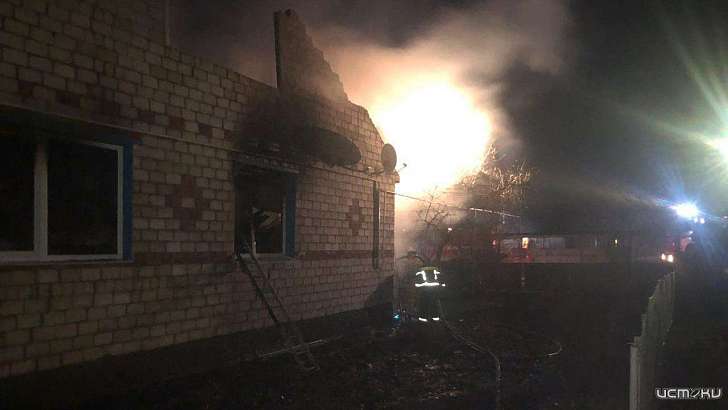 Страшный пожар в Глазуновке унес жизнь старушки Страшный пожар в Глазуновке унес жизнь старушки