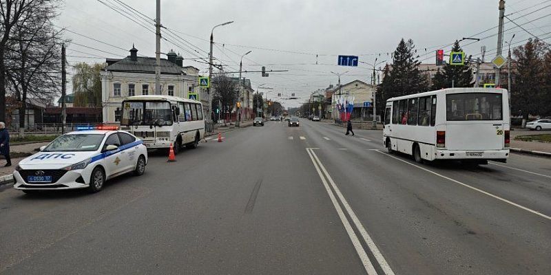 Пассажирка орловской маршрутки получила травмы во время поездки