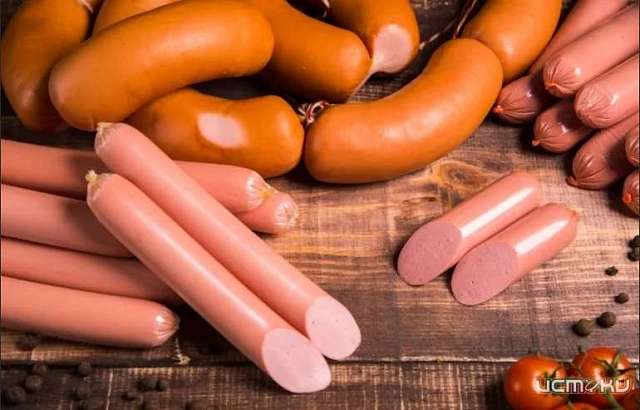 В «Ларце» под Орлом сняли с продажи более 60 кг просроченных сосисок и сарделек