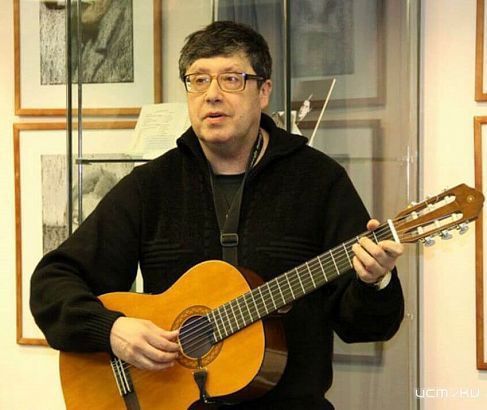 Орловчан приглашают в библиотеку Бунина послушать барда (12+)