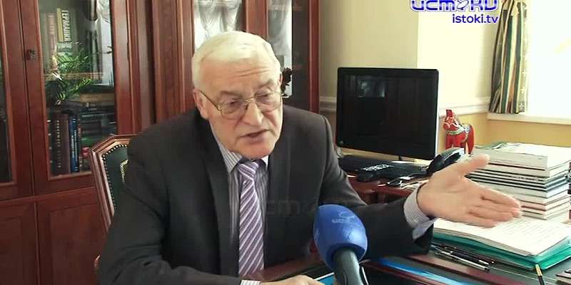 В разгар сырой зимы дождевые потоки и слезы студентов наводнили общежитие ОГИКа