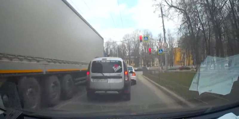 Закон не писан: у орловских водителей свои правила1557127064