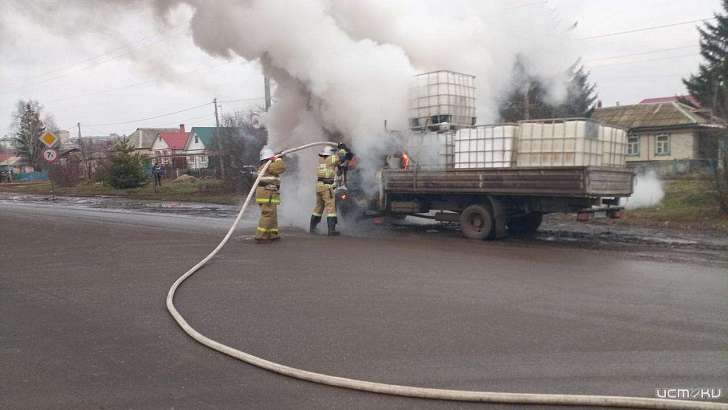Два авто за сутки: на Орловщине полыхали «Газель» и «шестерка»