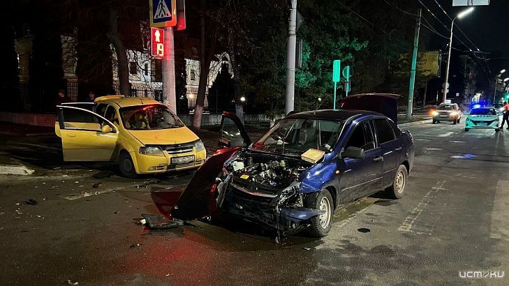 Вчера поздним вечером в Орле произошло ДТП с пострадавшими