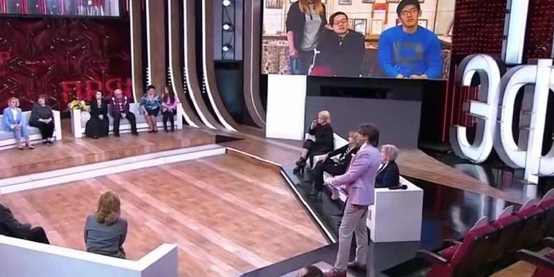 В борьбе за жилье болховские сироты достучались до Малахова