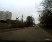 Видео: в Орле средь бела дня горят фонари в районе стадиона им. Ленина