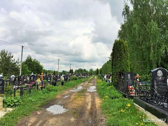 Вывозить мусор с орловских кладбищ будут по сезонному графику