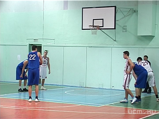 Непримиримые соперники сошлись в Чемпионате города по баскетболу 