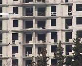 Другое место работы чиновники искать не хотят. Поэтому на планерки теперь ходят исправно