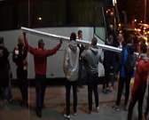 Орловские болельщики сломали футбольные ворота в Москве