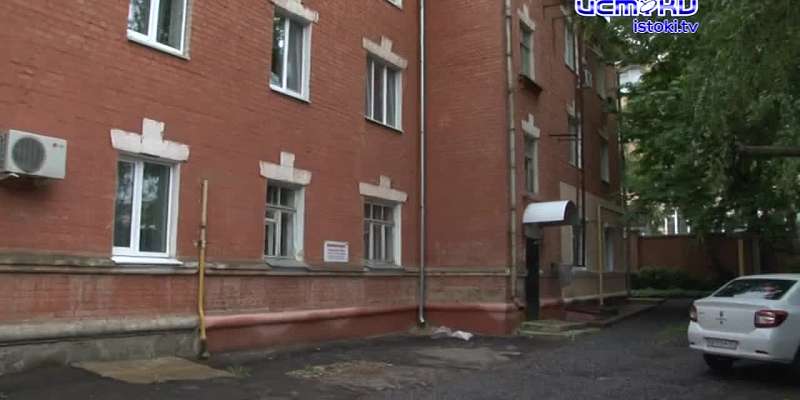 В центре Орла может появиться площадка для выгула собак, а сегодня из окна выпал четырехлетний ребенок. Новости за 90 секунд
