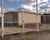 Колдобины, мусор и темнота — вечные спутники жильцов трех домов на ул. Линейной в Орле