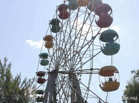 С сегодняшнего дня в Городском Парке Культуры и Отдыха начинают работать аттракционы 