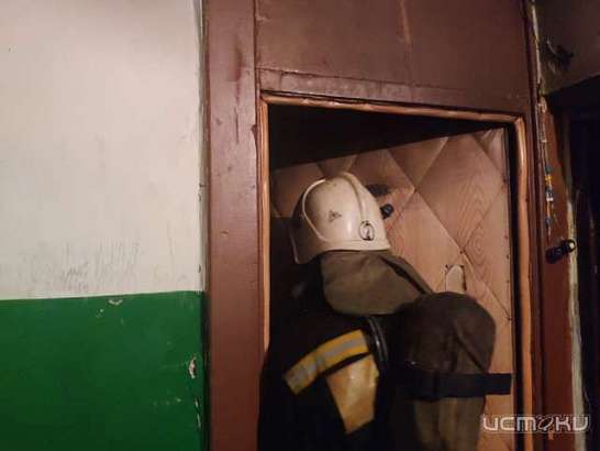 В квартире на ул. Рощинской в Орле загорелось постельное белье