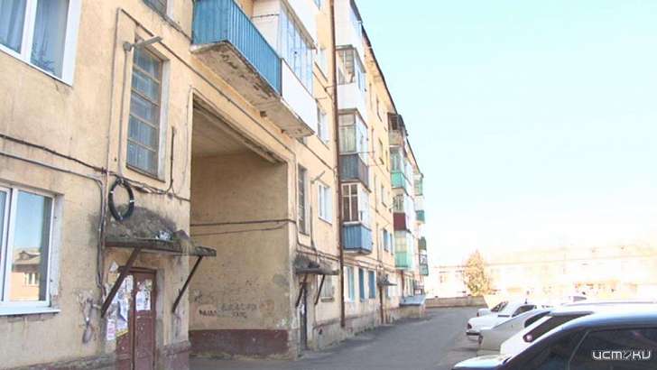 Под угрозой обрушения: мэрия Орла «забыла» о еще одном проблемном доме 