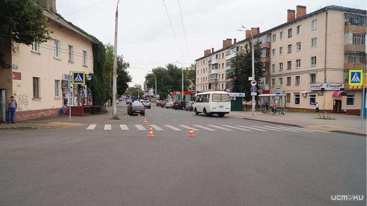 Возле стадиона им. Ленина в Орле 12-летний велосипедист угодил под машину