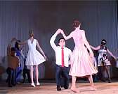 Прощай школа! Орловские школы торжественно проводили во взрослую жизнь своих воспитанников