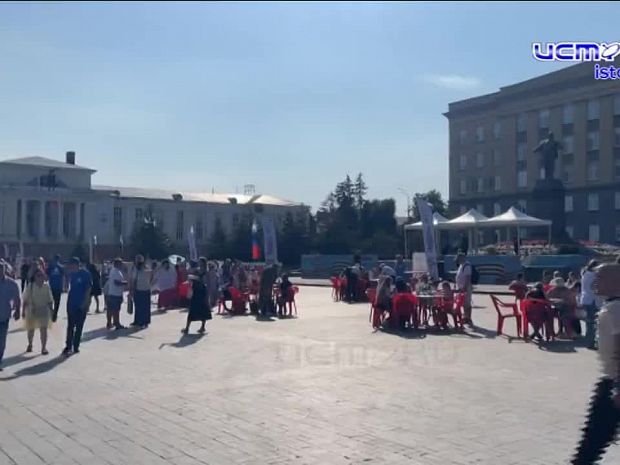 Орёл с размахом отметил День города