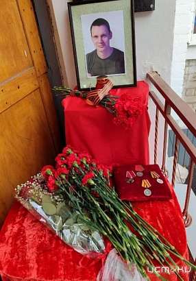 В Ливнах открыли мемориальную доску в честь героя Дмитрия Мацнева