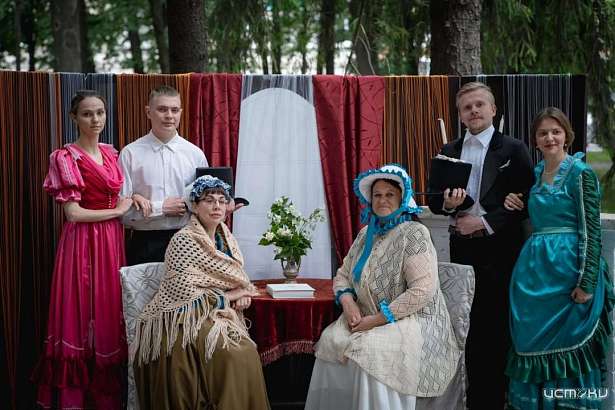 Орловчан приглашают на праздник «Читаем Пушкина: открытый микрофон» (12+) Орловчан приглашают на праздник «Читаем Пушкина: открытый микрофон» (12+)
