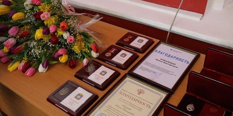 В преддверии 8 Марта жительницам Орловщины вручили госнаграды