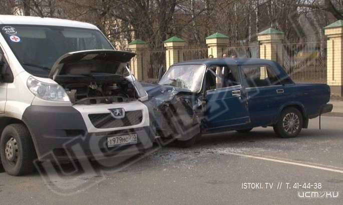 Двое пострадали в тройном ДТП в Орле: полиция сообщила детали случившегося