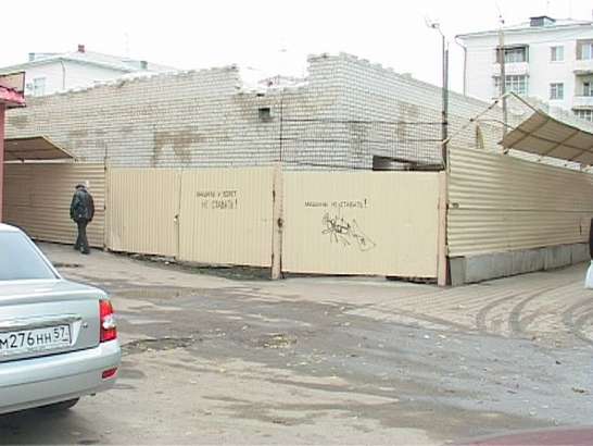 А из нашего окна...