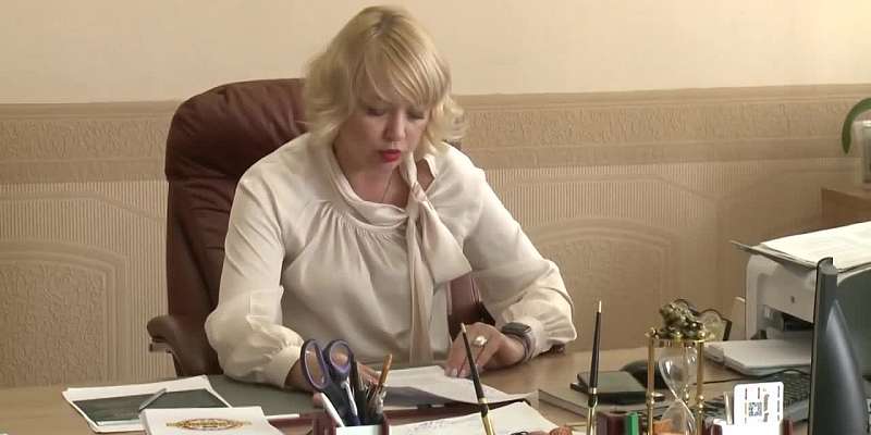 В департаменте соцзащиты разъяснили, можно ли получить статус малоимущего через госуслуги