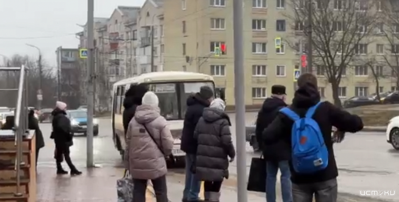 Самая массированная атака в этом году; были по 13 тысяч, сейчас +65%; для желающих окунуться оборудовали 25 купелей 