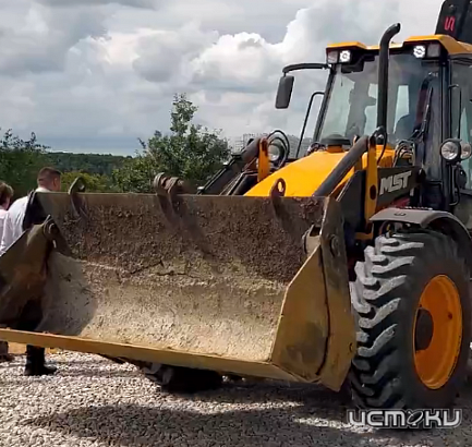 Дорожные работы на улице Орловских партизан продолжаются 