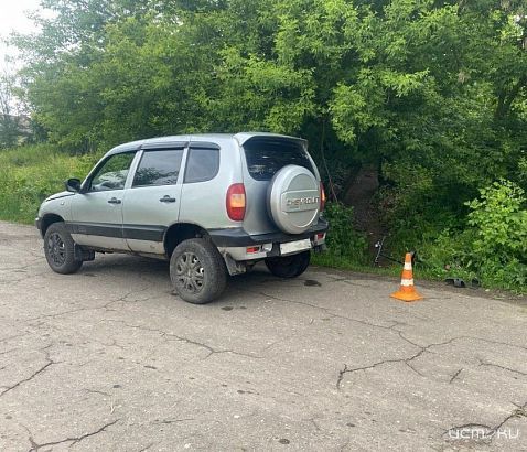 В одной из деревень Орловщины 11-летний мальчик на электросамокате столкнулся с автомобилем