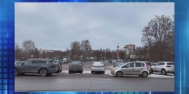 Ограждение площади Карла Маркса вызвало нехватку парковочный мест. Экспресс - новости.