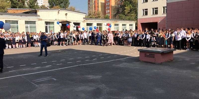 Школьных линеек в Орле все-таки не будет