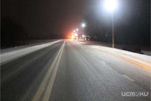 Сегодня ночью под Орлом иномарка с трассы съехала в кювет