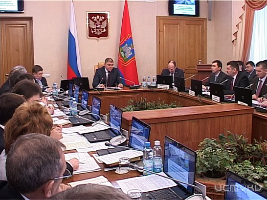 Отмена повышения проезда, новые лица в Правительстве и сюрпризы ЕГЭ: вести с планерки врио Губернатора 