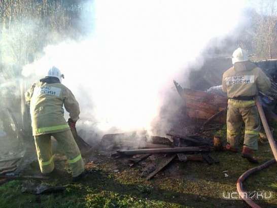 В Ливнах эвакуировали 25 человек во время пожара в однушке 
