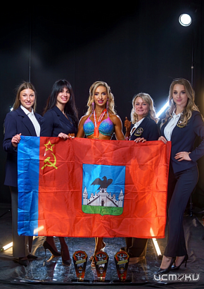 Орловская спортсменка Юлия Калмыкова стала трехкратной победительницей чемпионата ЦФО по бодибилдингу 